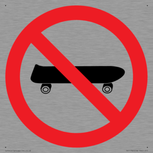 P924 Prohibition: No skateboarding